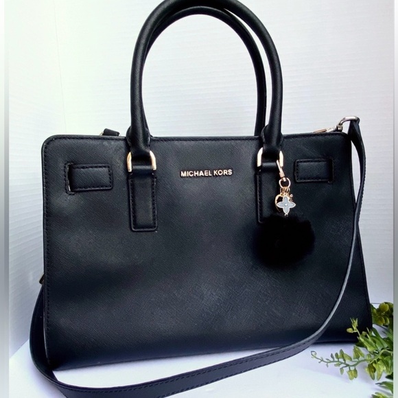 Michael Kors Handbags - Michael Kors Med Tote Bag Black Safiano Leather